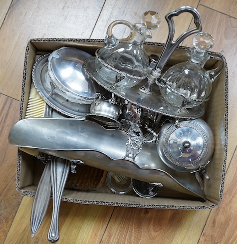 A group of 20th century Italian 800 standard white metal table wares, to include an oil and vinegar bottle holder, two sugar bowls and covers, 409g, a mustard pot with glass liner, three silver salts and a bread stand, 3